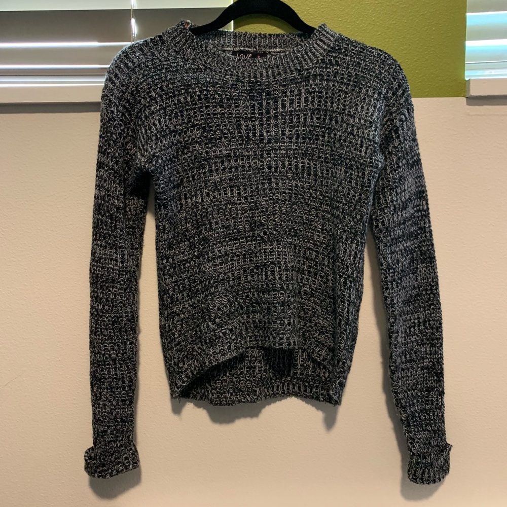 Black and grey light sweater